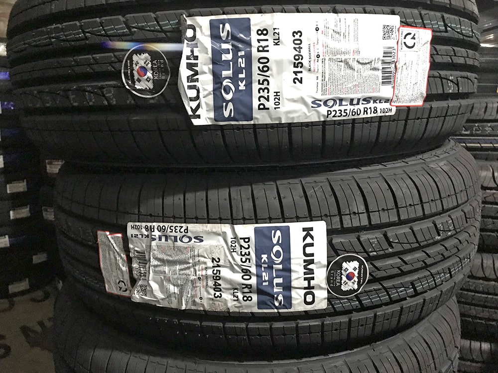 Lốp Kumho 235/60R18 102H KL21 Lốp Kia Sedona